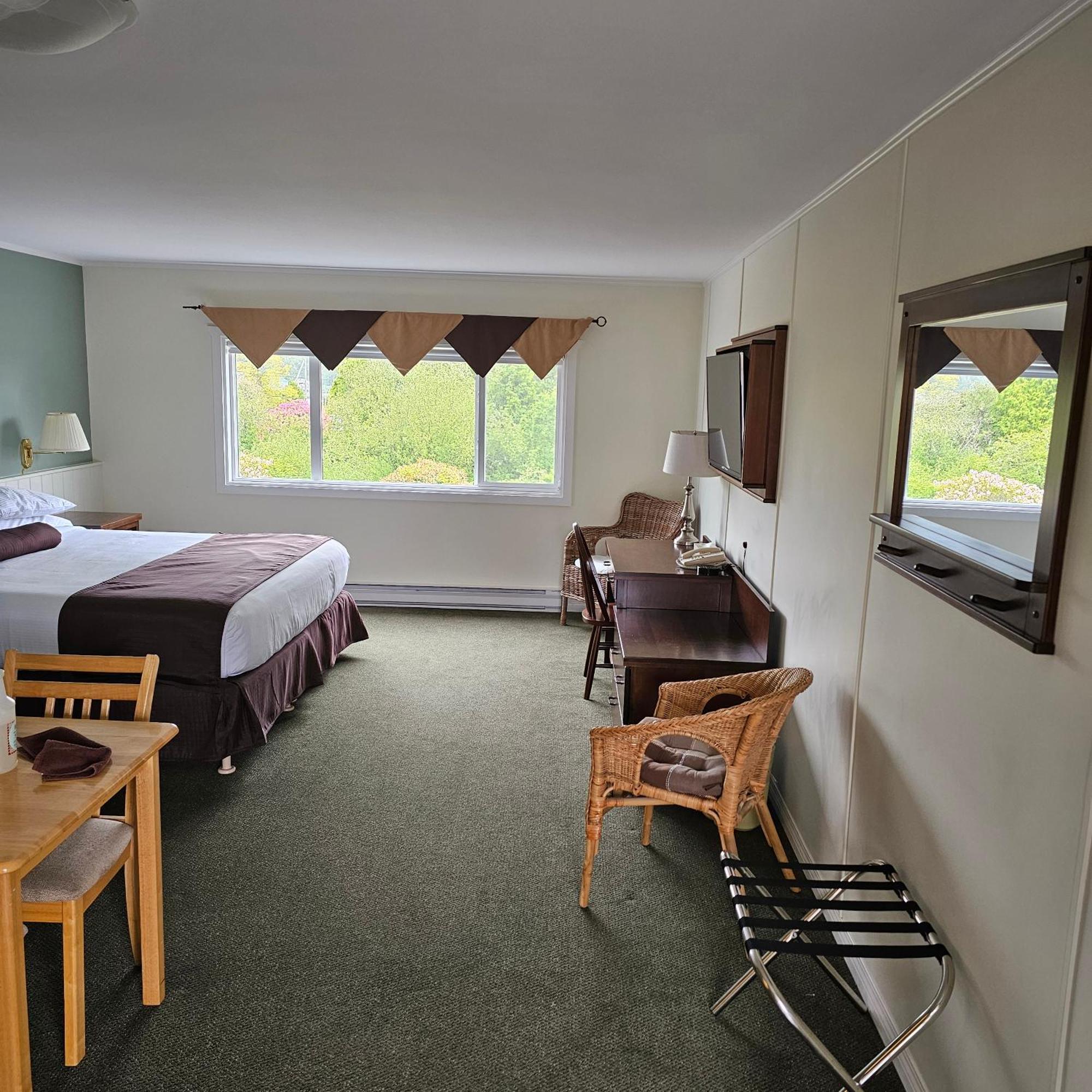 Pacific Rim Motel Юклулет Екстер'єр фото